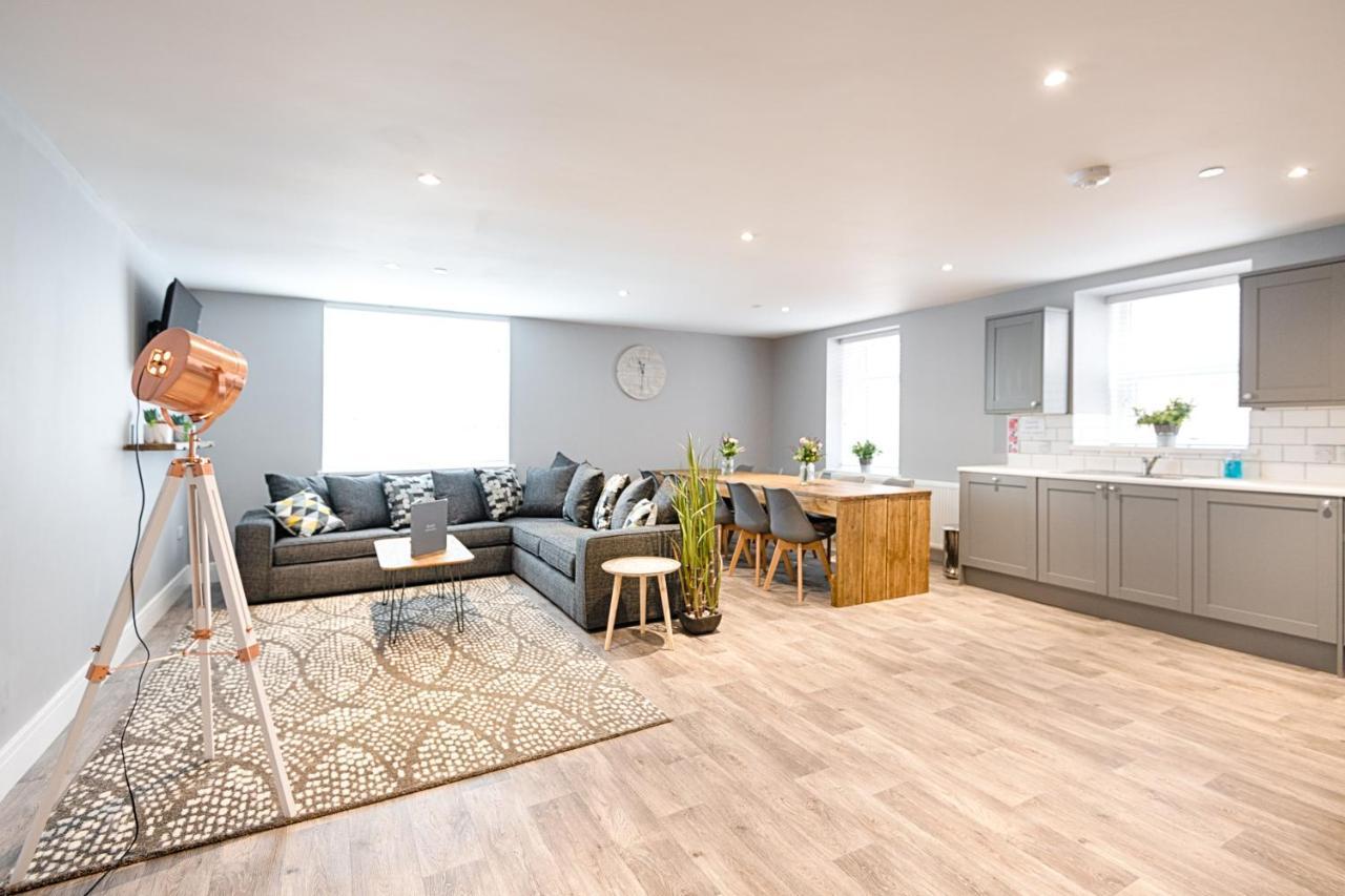 3 Rm Studio, Open-Plan Living, Dining, & Kitchen Llanelli Exterior photo